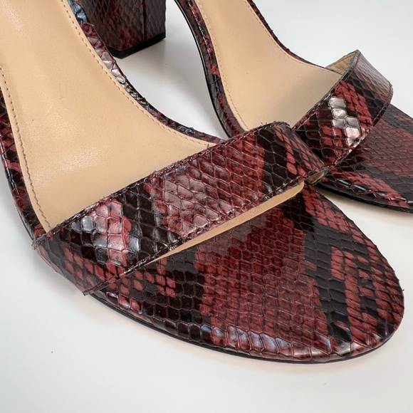 Vince Camuto Snakeskin Block Heel Sandal Burgundy Open Toe Ankle Strap Womens 10 - Picture 2 of 13